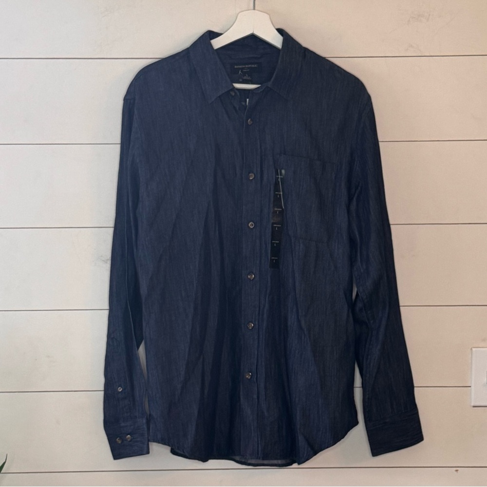 NWT Banana Republic Factory Slim Fit Tencel Denim Cotton Blend Button Down Shirt